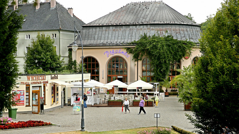 Koronawirus W Sanatorium W Kudowie Zdroju Kuracjusze Maja Wrocic Do Domow Podroze