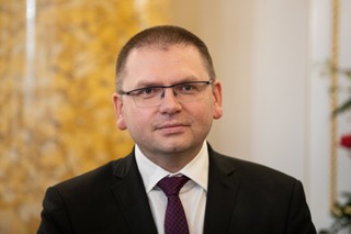 Sędziowie pod lupą. Potrzebna ściągawka, czyli o pracach komisji KRS