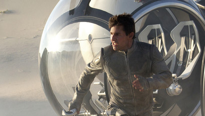 Számára tényleg nincs lehetetlen küldetés: a világűrben forgat Tom Cruise