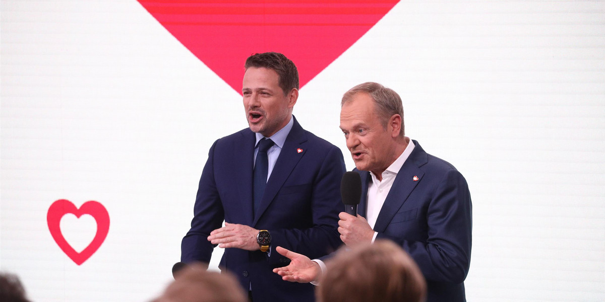 Rafał Trzaskowski ma prezydenturę w kieszeni. Sondażowe wyniki wskazują, że w Warszawie zostanie prezydentem w pierwszej turze. 