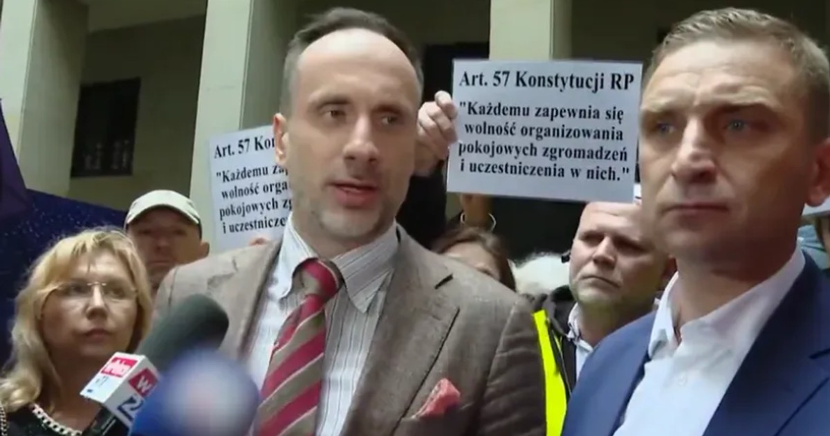 Zamazane logo TV Republiki. Kadry pojawiły się w promocji wPolsce24