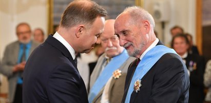 Order Orła Białego dla Macierewicza. Szef gabinetu prezydenta odpowiada na prawne wątpliwości