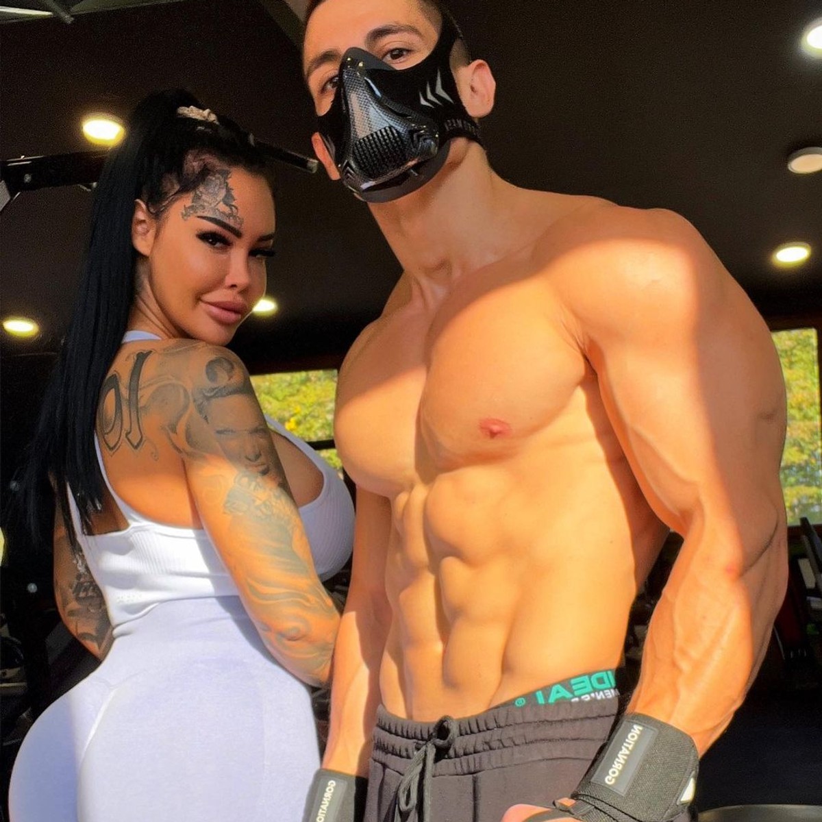 Anđela Veštica raskinula veridbu - Blic