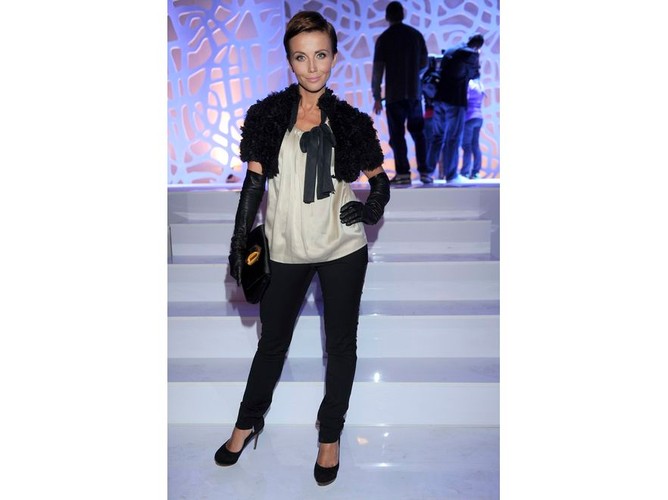 Katarzyna Zielińska jest zawsze na bieżąco z trendami. Z tym futrzanym również...