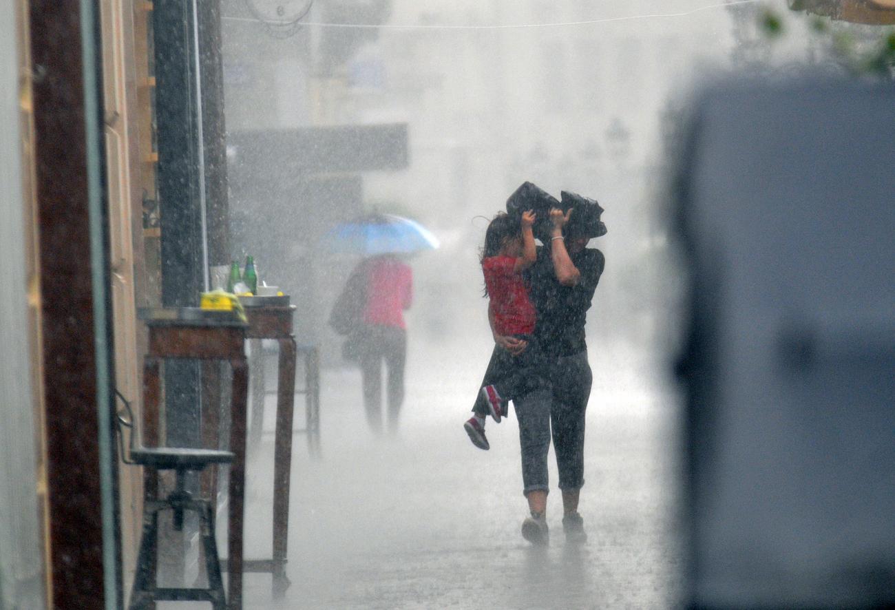RHMZ warnt vor schlechtem Wetter in Serbien, aufgrund starker Regenfälle werden auch Regenfälle vorhergesagt