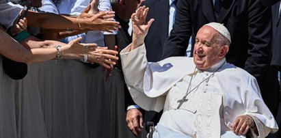 Papież jest już po operacji. Czy wszystko się udało?