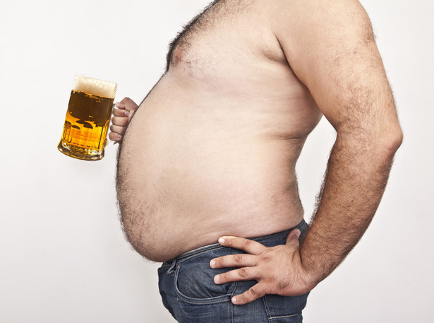 Piwo mniej tuczące niż wódka i wino? Pada mit dotyczący mięśnia piwnego
