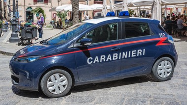 jeden z najgroźniejszych bossów włoskiej mafii złapany. ukrywał się za kaloryferem