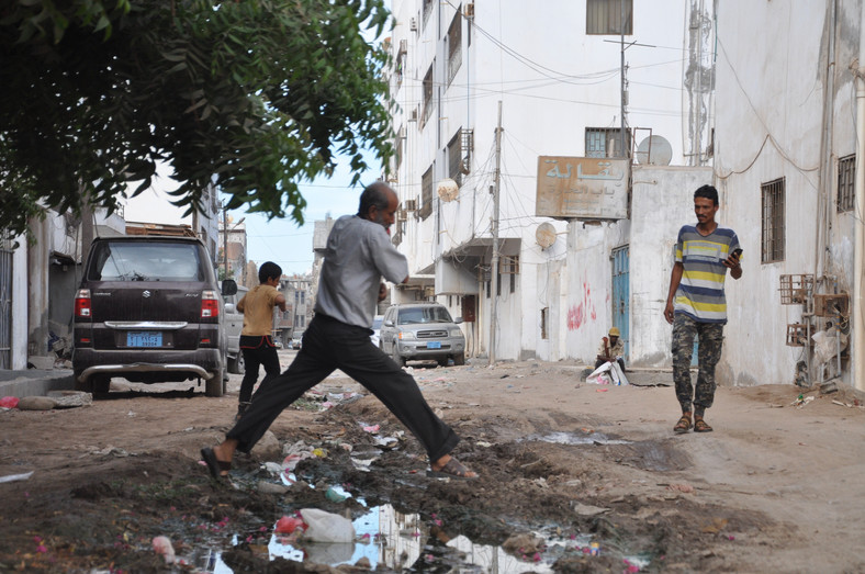 Ścieki na ulicach Aden