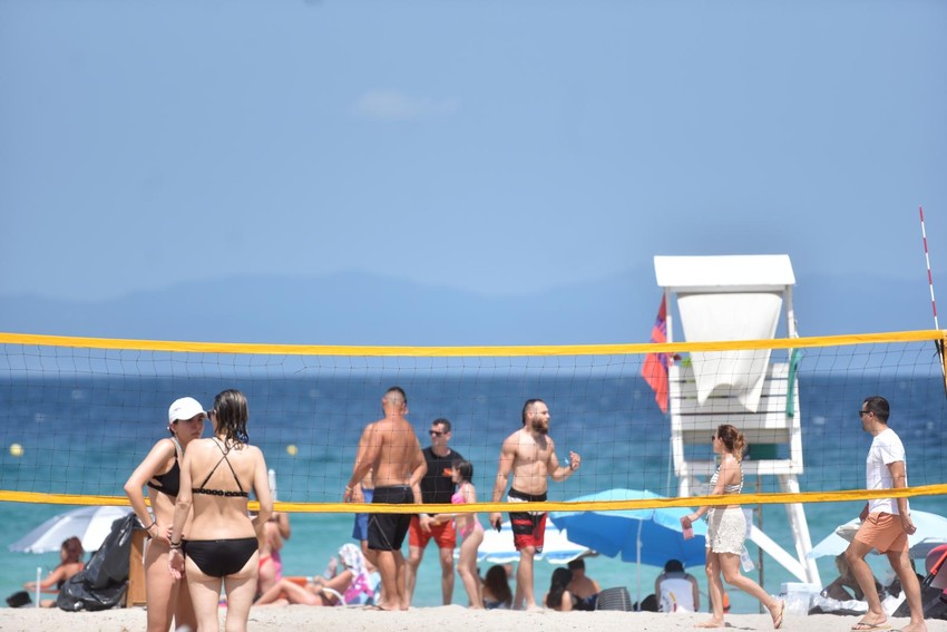 Temperatura mora u Grčkoj ne ide ispod 20 stepeni