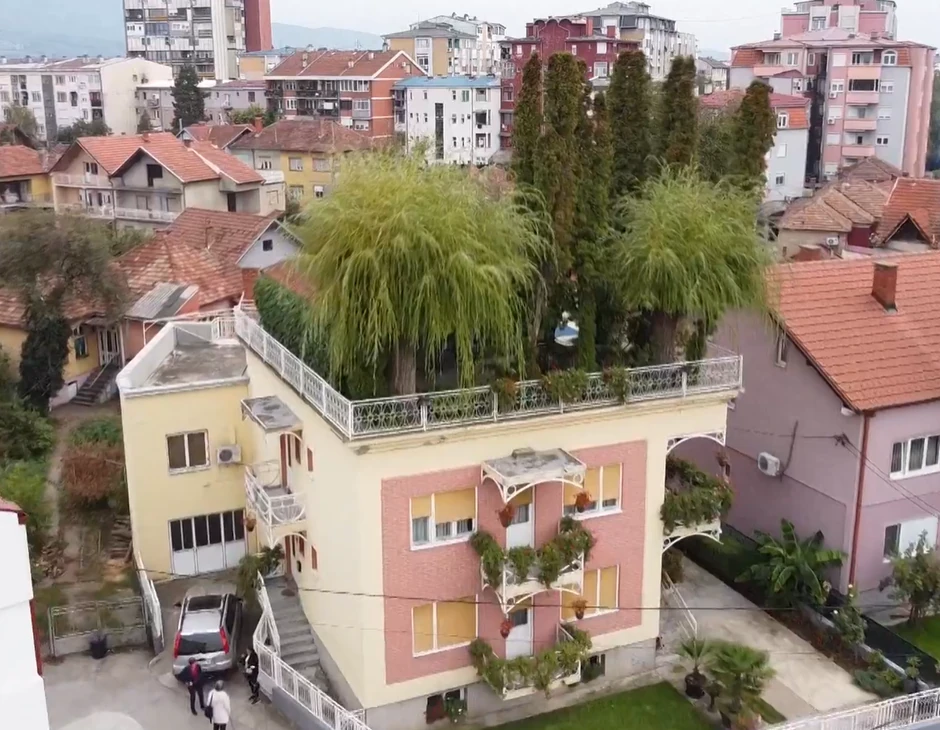 Kuća u Pirotu sa parkom na krovu