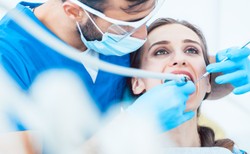 Nowe zasady u dentysty. Tego już nie wolno, Unia wprowadziła zakaz