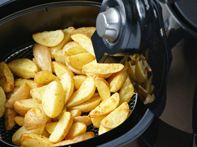 Recept za najhrskavije krompiriće iz Air Fryera