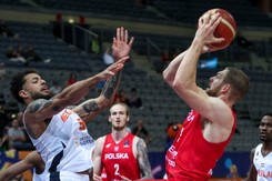 Niepokonana Serbia na drodze polskich koszykarzy