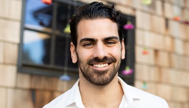 Here's How You Say 'Dick Pic' in American Sign Language