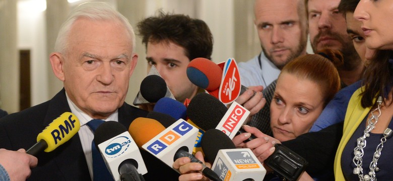 Miller grzmi: PO przyłącza się do wstecznictwa posłów PiS i PSL