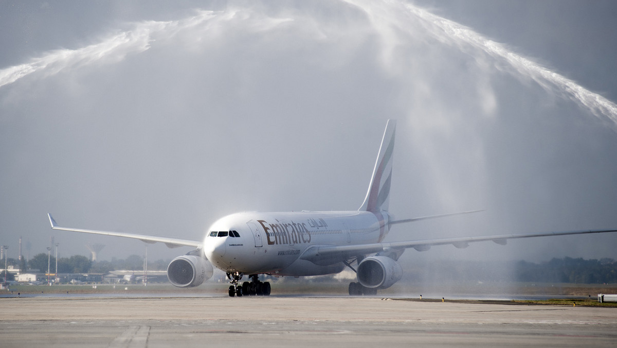 Emirates, linie lotnicze wspierające globalny biznes i handel, uruchomiły nowe, codzienne połączenie do Budapesztu. Pierwszy lot do stolicy Węgier odbył się 27 października. Dzień później, również w Budapeszcie, otwarte zostało drugie w Europie centrum obsługi klientów Emirates.