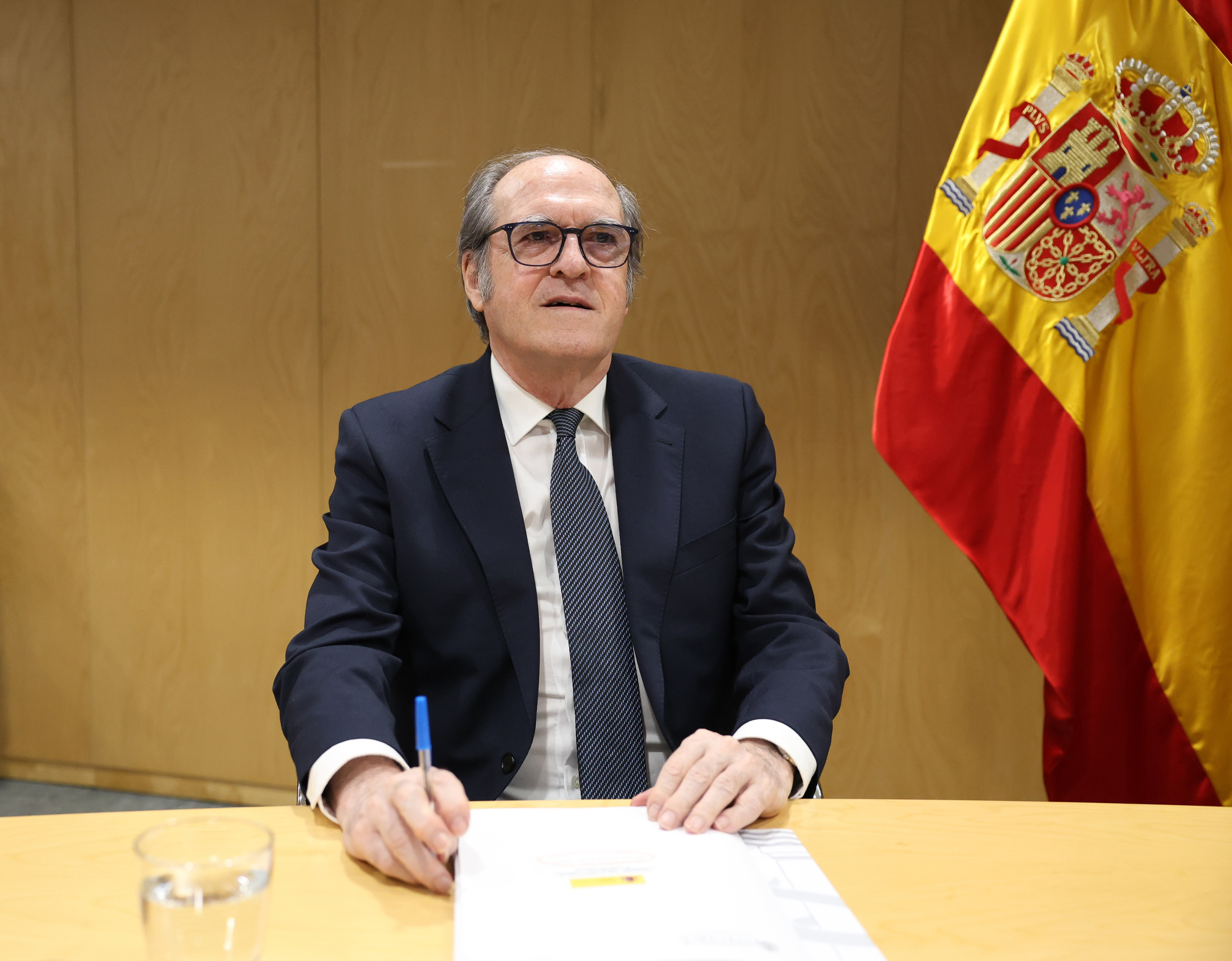 Fallos en pulseras de maltratadores provocaron absoluciones, informa Gabilondo