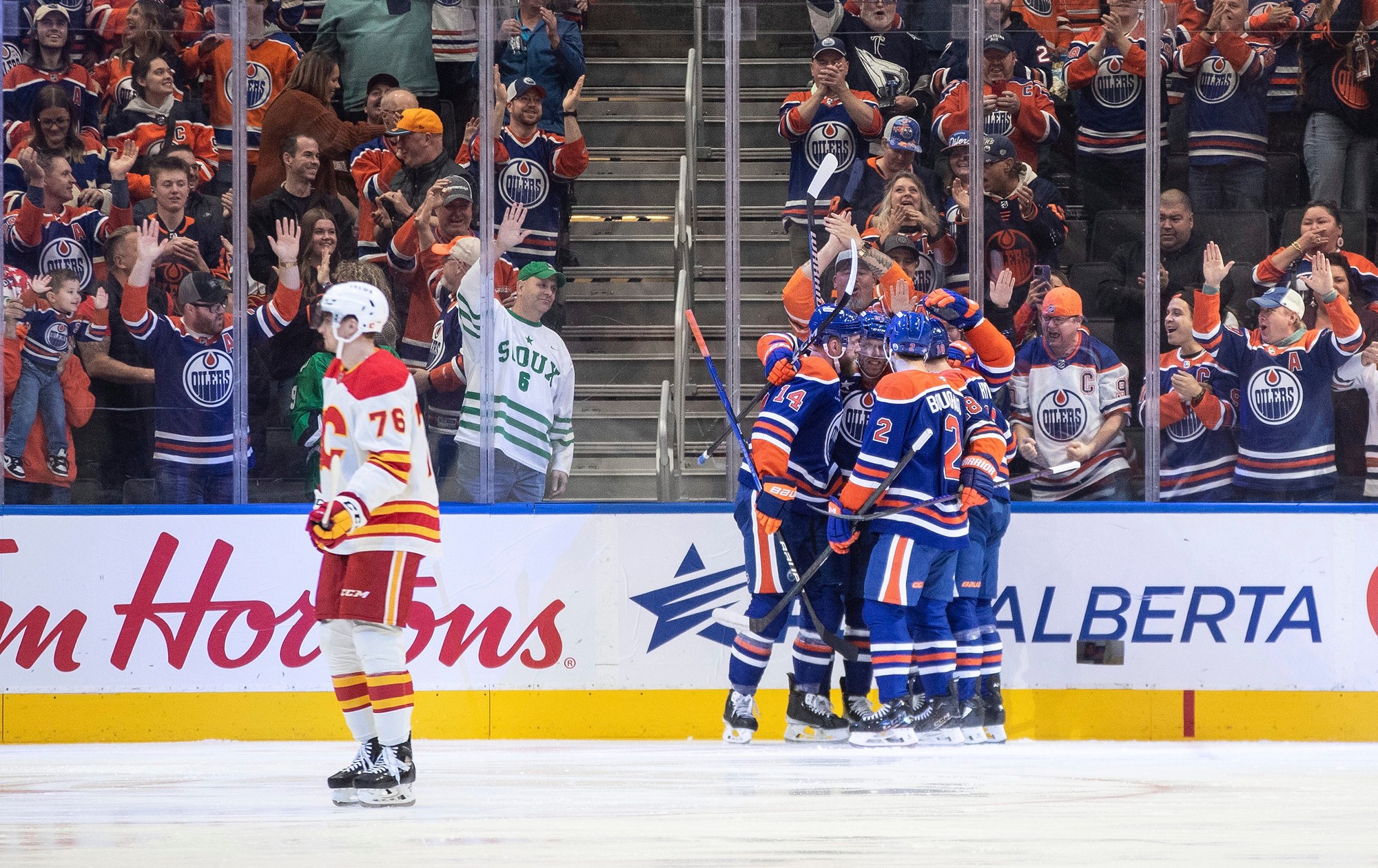 Zápas NHL: Edmonton Oilers - Calgary Flames.