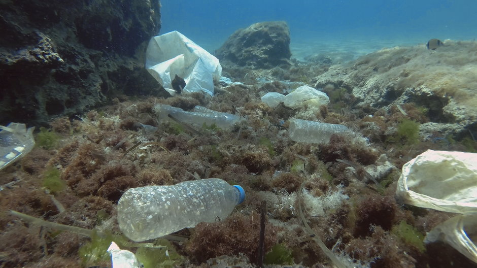 Plastik na dnie oceanu