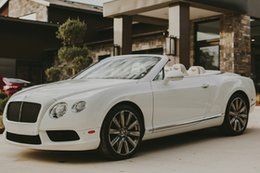 Bentley notuje spadki sprzedaży. Odchodzący prezes firmy zaskoczył powodem