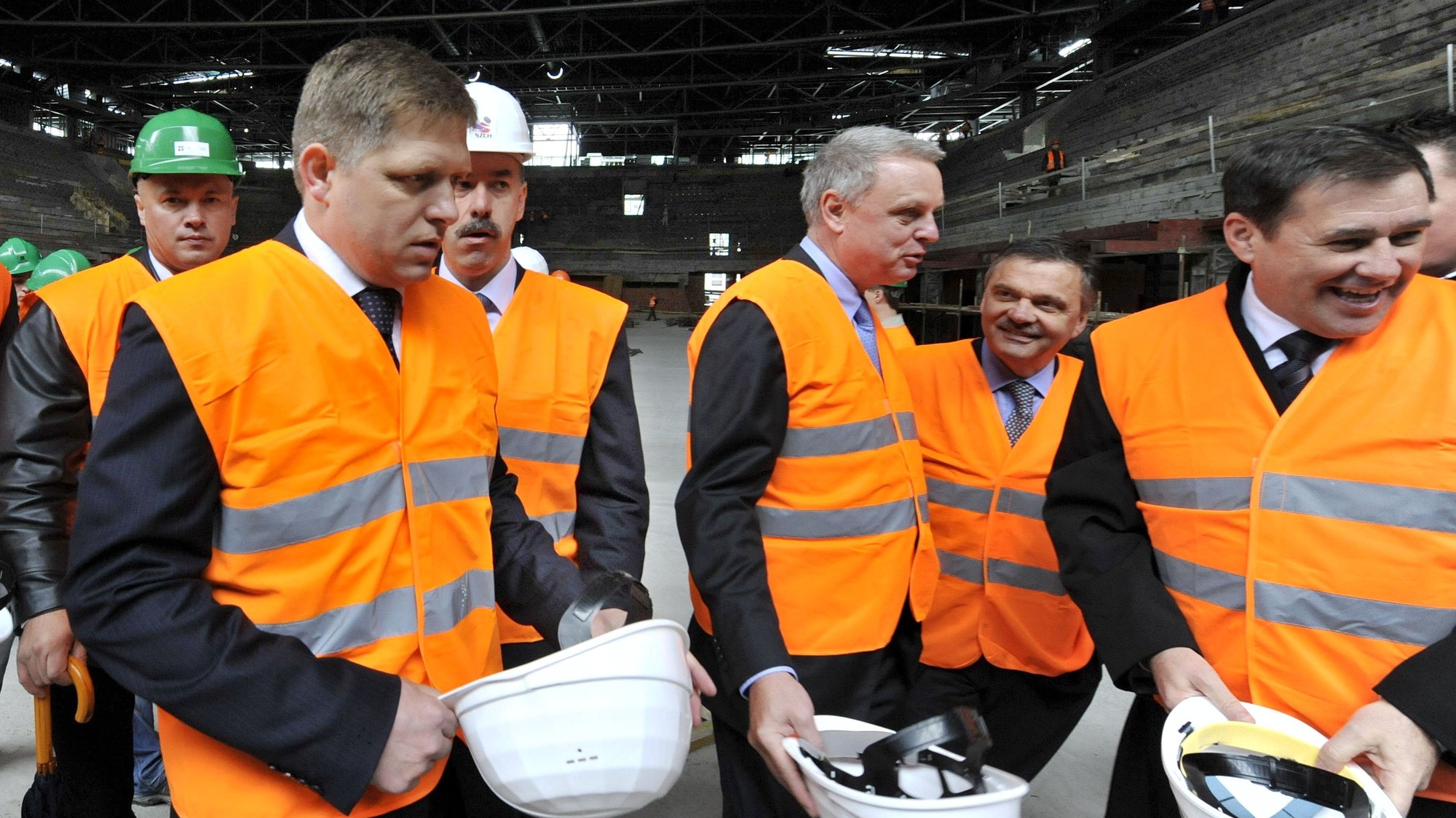 Robert Fico a Juraj Široký (prvý sprava)