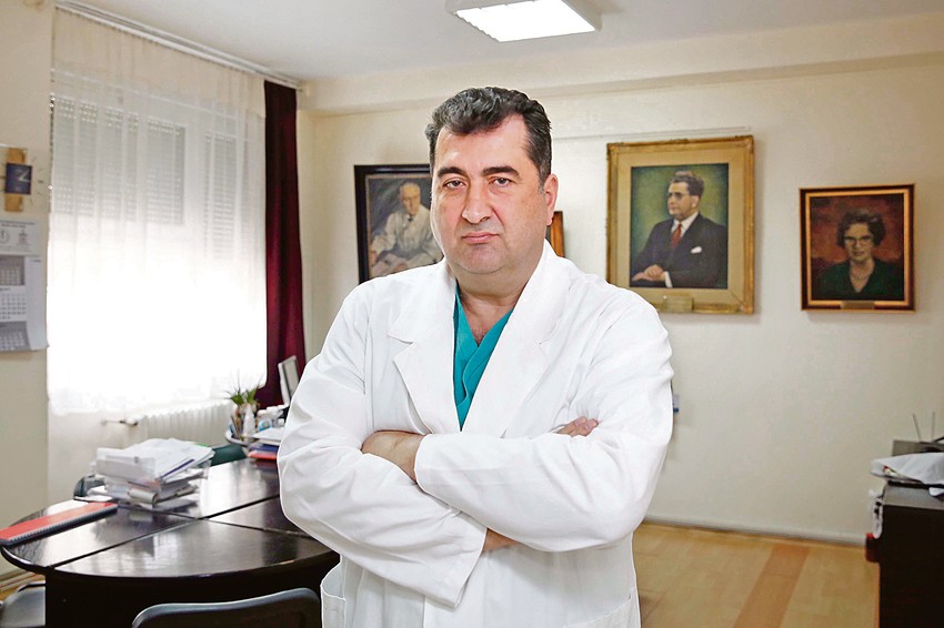 dr Aleksandar Stefanović