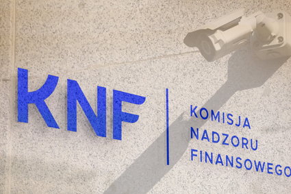 KNF ostrzega przed trzema firmami, które udają banki