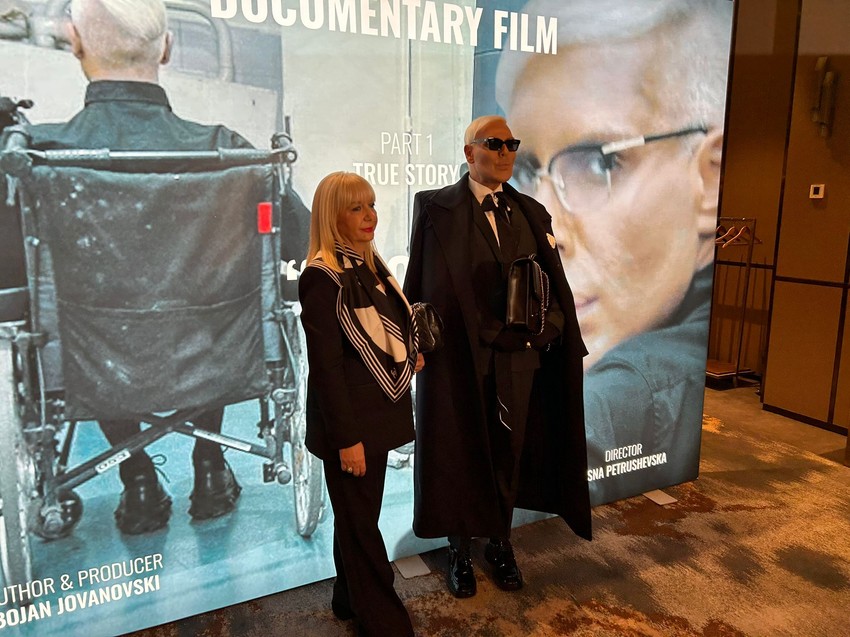 Boki 13 sa majkom stigao na premijeru filma