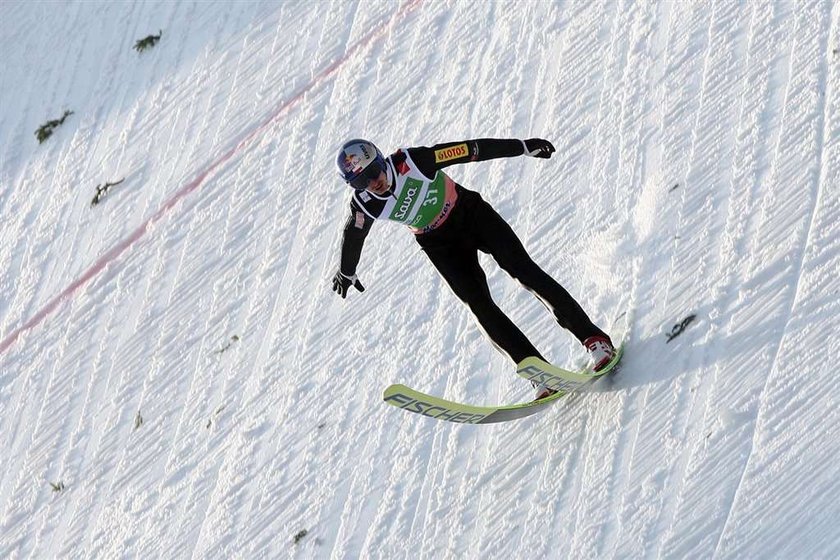 Adam Małysz drugi po pierwszym dniu mistrzostw świata w lotach w Planicy