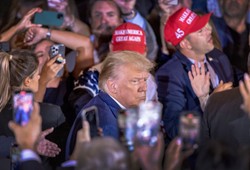 Powrót króla chaosu. Trump ostro wchodzi w kampanię