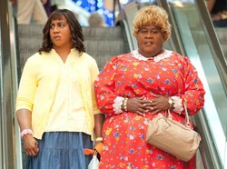 Agenta XXL chwyty poniżej pasa