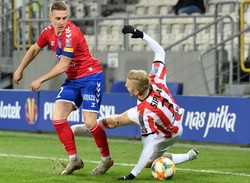 Puchar Polski: Rzuty karne zdecydowały o awansie Cracovii i Miedzi