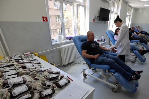 ALARMANTNO NAKON PRAZNIKA! Rezerve na samom minimumu: Hitno se traže građani sa OVIM krvnim grupama
