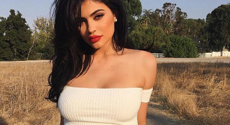 Twitter went wild over Kylie Jenner's boobs