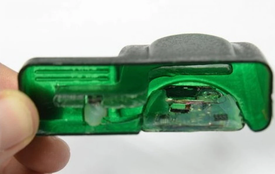 "Skimer" za bankomat