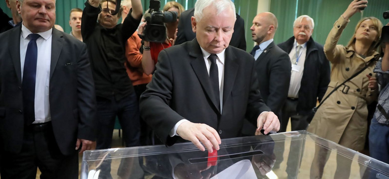 Kaczyński, Duda, Tusk, Morawiecki, Wałęsa, Biedroń i inni. Oni już zagłosowali [GALERIA]