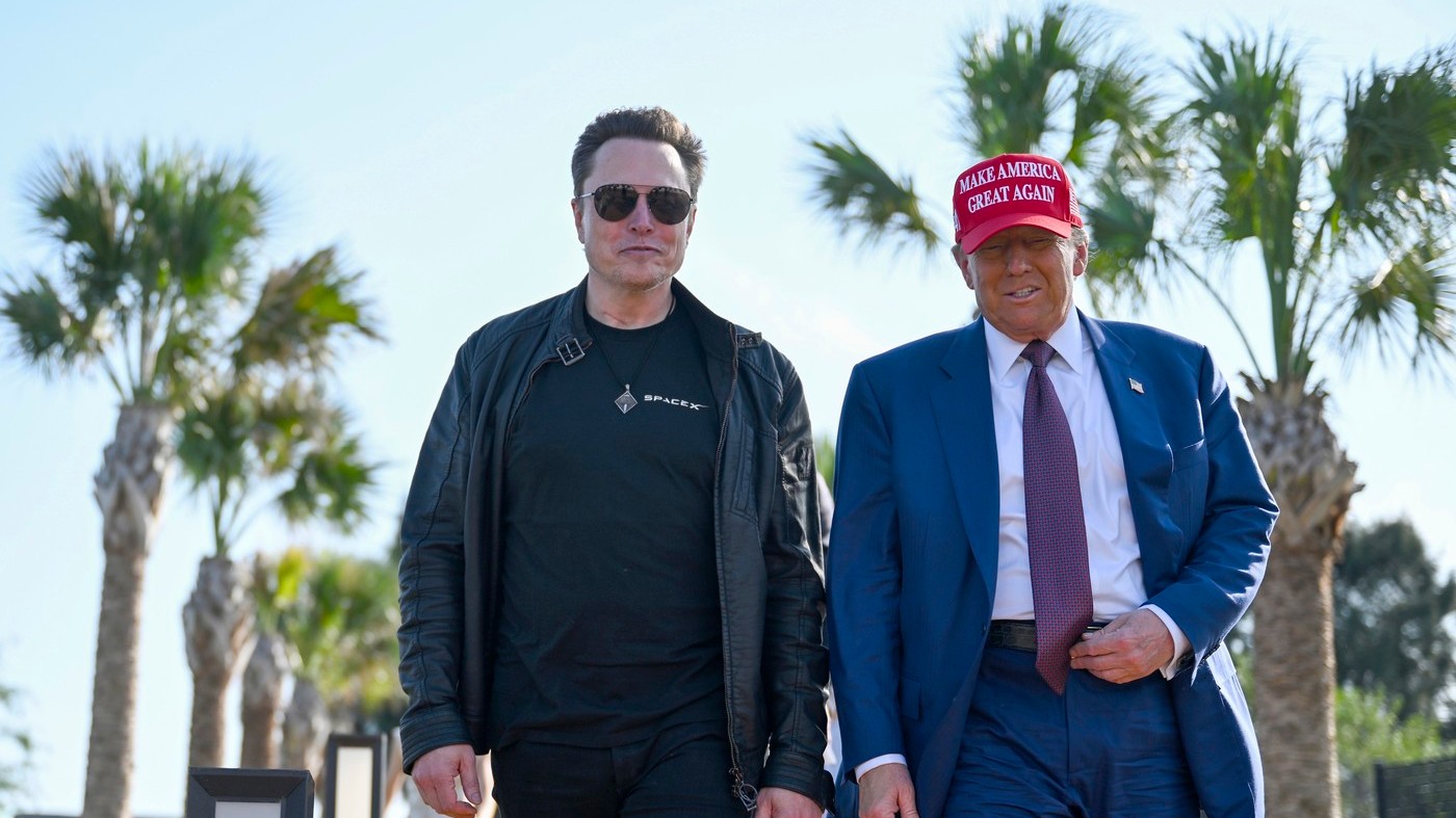 Donald Trump l-a sunat pe Elon Musk pentru a ridica restricțiile Starlink din Ucraina. Ce s-a întâmplat imediat după discuție
