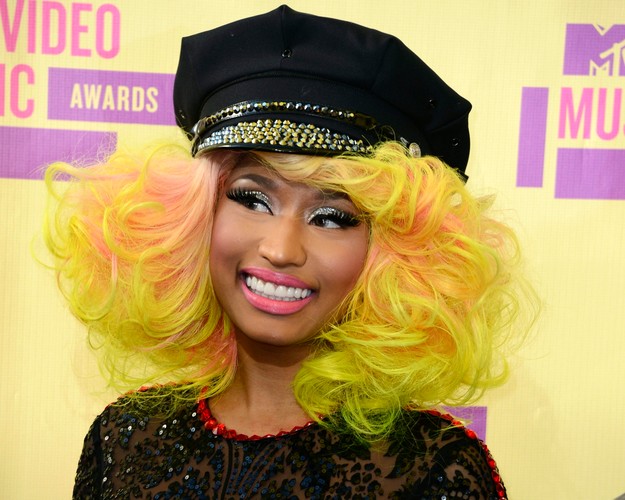 Nicki Minaj kolorowa jak zwykle