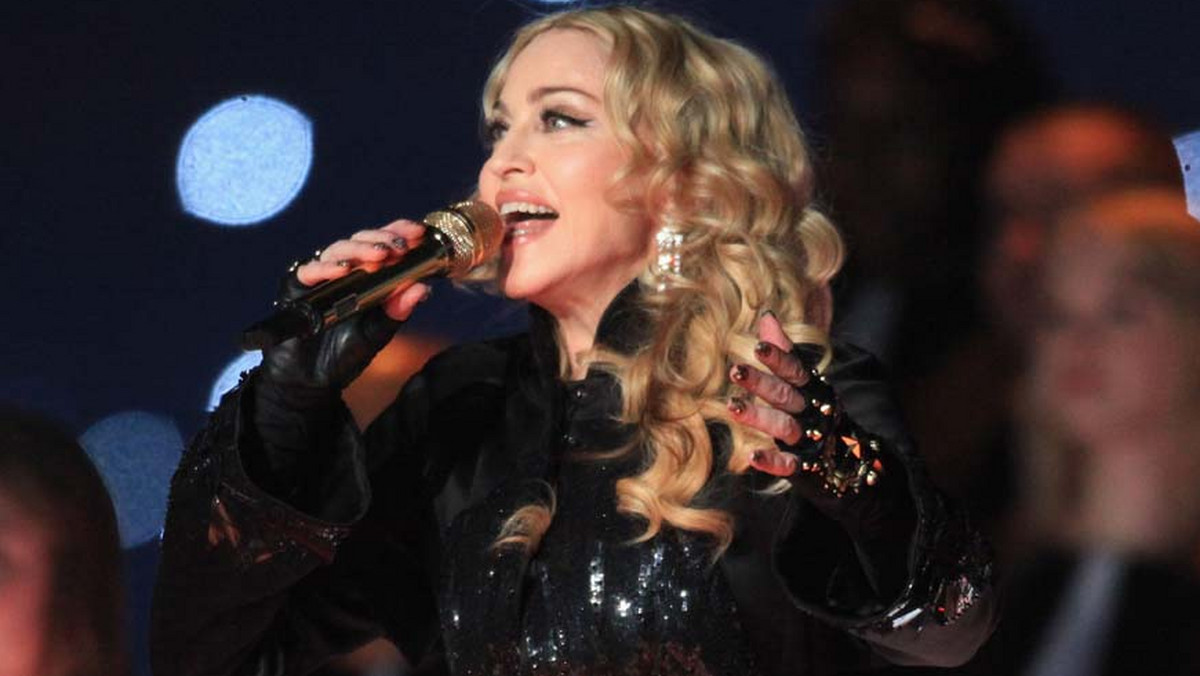 Madonna podzieliła się ze słuchaczami fragmentem piosenki "Superstar". Nagranie trafi na nadchodzący album gwiazdy pop - "MDNA".
