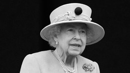 Már megtekinthető  II. Erzsébet királynő első szobra – fotó