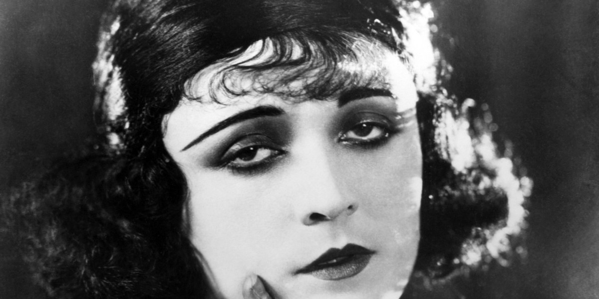 Pola Negri