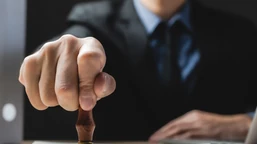 urzędy masowo wysyłają listy do podatników. żądają podatku nawet za ki