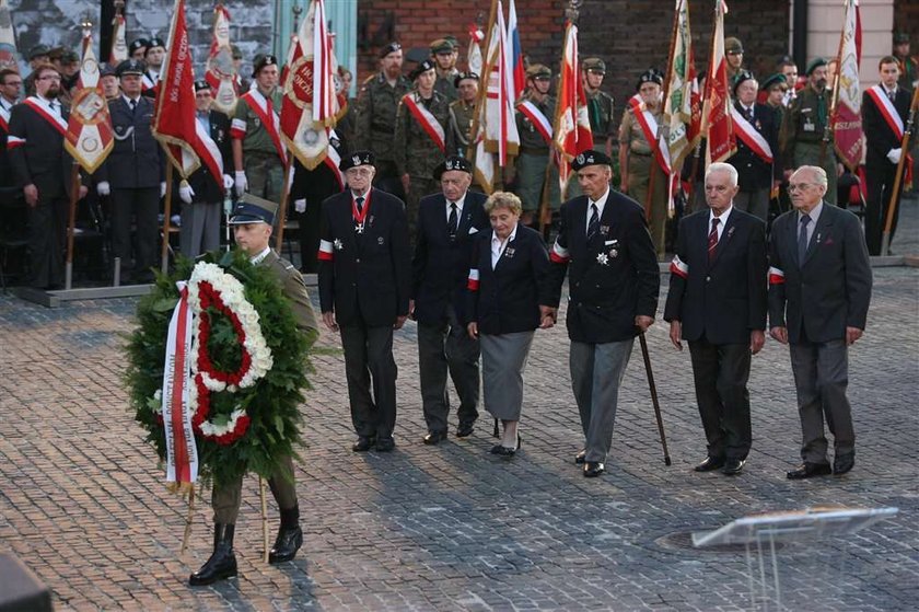 Oddali hołd bohaterom