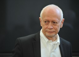 Minister Boni odchodzi z rządu. Teraz celuje w europarlament