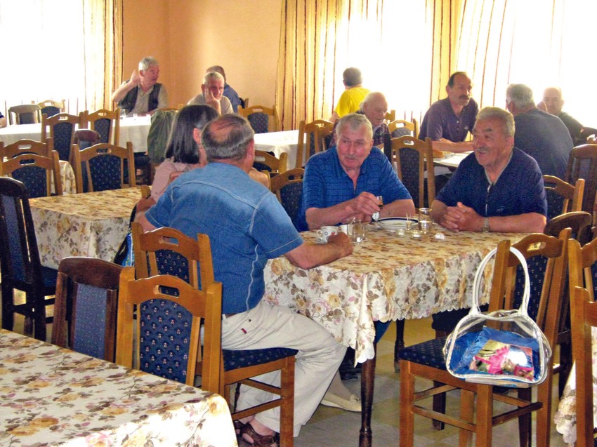 Podele i u trećem dobu: U prostorijama Udruženja penzionera