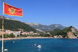 Za vreme Jugoslavije svi su hrlili U OVO LETOVALIŠTE u Crnoj Gori, a sad ga zovu GRAD DUHOVA zbog jedne slike: Evo kakvo je REALNO STANJE NA TERENU