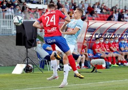 We Wrocławiu i Warszawie walka o utrzymanie. Kibice wracają na stadiony