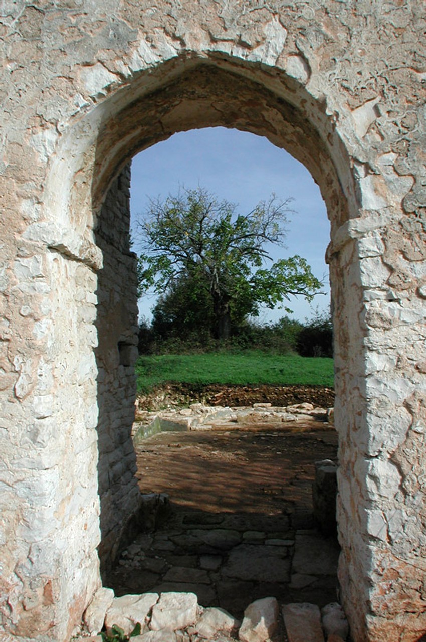 Zvonik nekadašnje crkve svetog Ivana Turnine