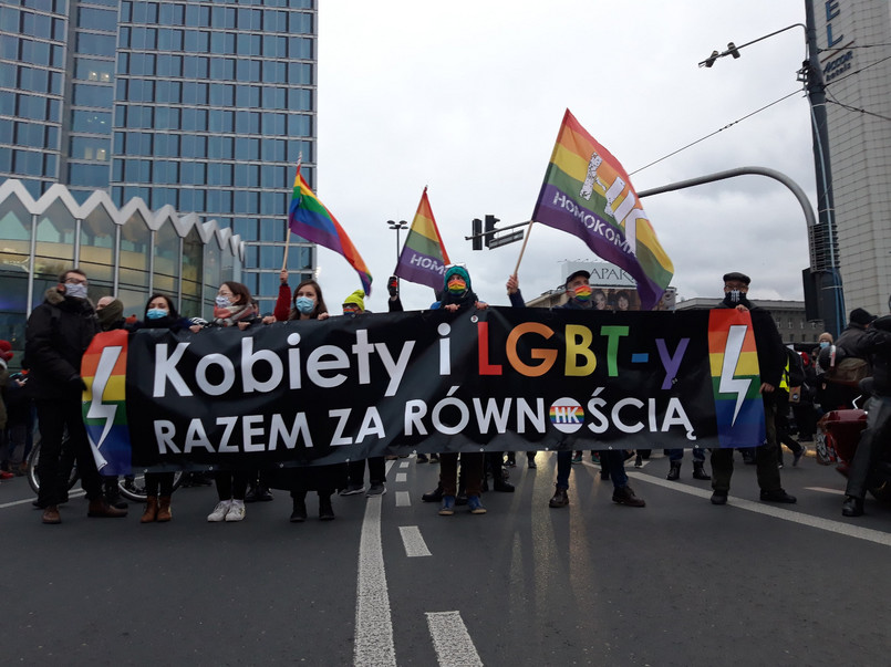 Strajk Kobiet: W sobotę kolejne manifestacje. Największa w Warszawie